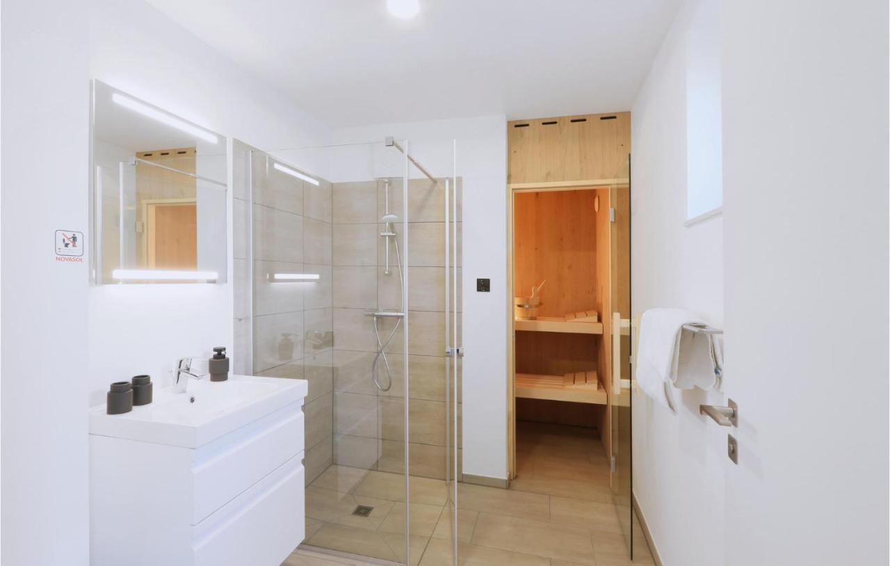Lovely Home In Lembruch-Duemmer See With Sauna 外观 照片